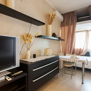 casa-wendy-swimming-pool-parking-and-wifi.hotelitalianriviera.com/